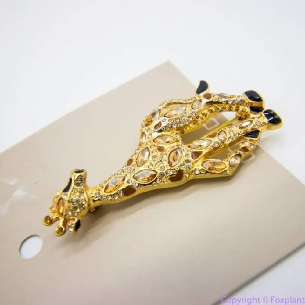 NEW Chico's giraffe brooch pin, color:‎ gold, black